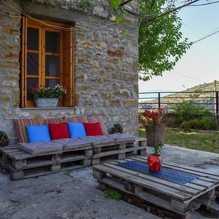 Vila Coastal Stone Hideaway With Stunning Scenery Kitriaí Exteriér fotografie